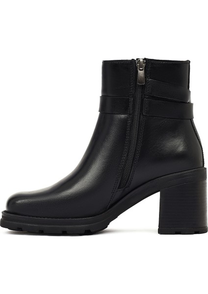 Kadın Siyah Fermuarlı Kalın Topuklu Deri Bot 25WFD188518 fırsatları