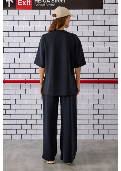 Modal Basic Tişört Siyah fırsatları