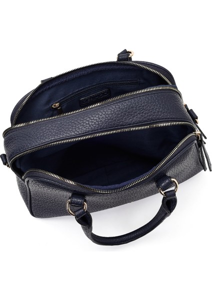 Kadın Lacivert Uzun Askılı Aksesuarlı Kol Çantası 25WBD2551FT