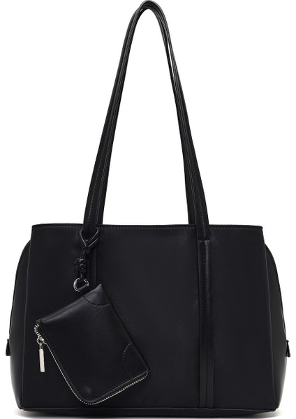 Kadın Siyah Aksesuarlı Klasik Omuz Çantası 25WBD274714