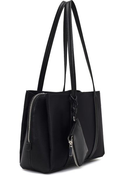 Kadın Siyah Aksesuarlı Klasik Omuz Çantası 25WBD274714 fırsatları