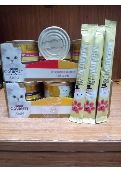 Gourmet Gold Kıyılmış Kedi Konserve Sığır Etli-Tavuklu 5 Adet+5 Adet Tavuklu Kedi Ödül Krema
