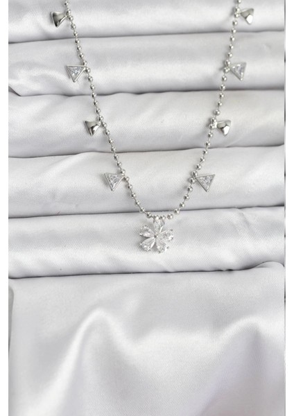 Bfs Pirinç Gümüş Renk Zirkon Taşlı Çiçek Model Kadın Kolye