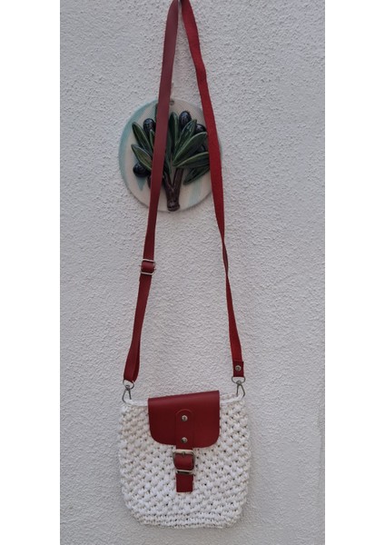 Beyaz Rafya El Örgüsü Bordo Kapaklı Mini Çanta-Handmade Beyaz Tığ Işi Rafya Deri Aksesuarlı Omuz Çantası 20*18 fiyatları