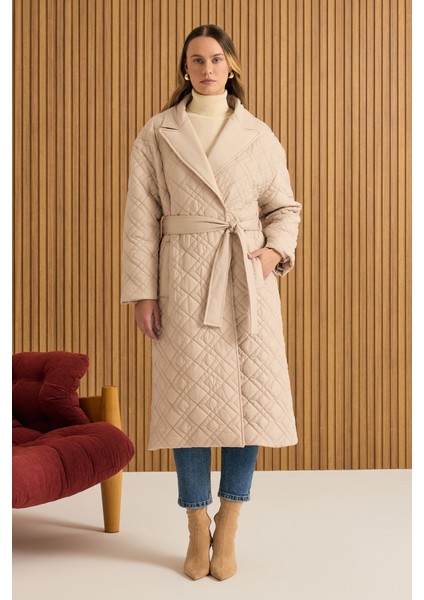 Seyyar Kuşaklı Kapitone Mont