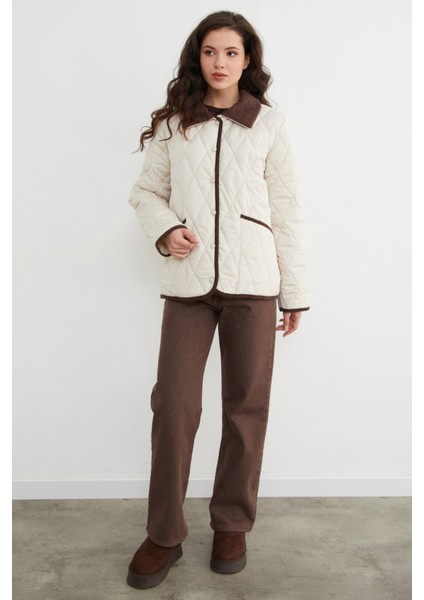 Kadife Detaylı Polo Yaka Kapitone Mont