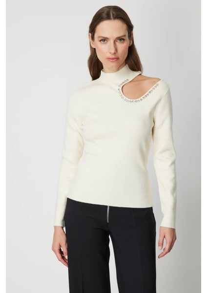 Ontriko Omzu Açık Taş Detaylı Triko Kazak 60309-26K