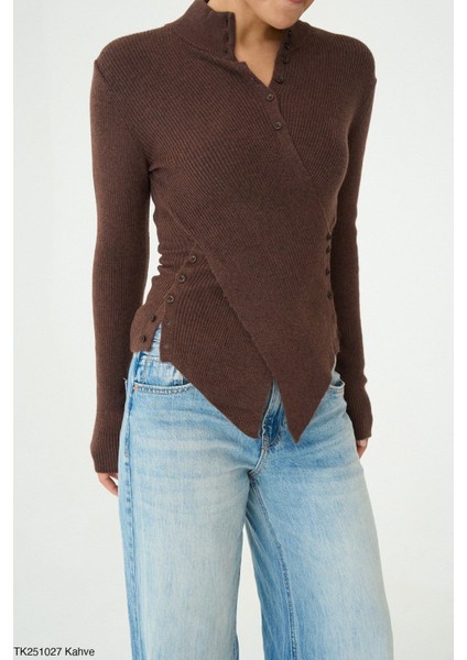 Kadın Kahverengi Belden Düğmeli Çapraz Detay Triko Kazak