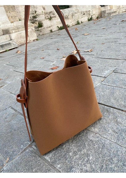 Taba Süet Toka Detaylı Taba Büyük Boy Kadın Shopper Omuz Çantası modelleri