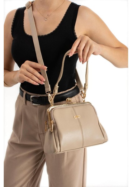 Troklu Yumuşak Deri Çift Askılı Çok Bölmeli El ve Omuz Çantası 727 modelleri