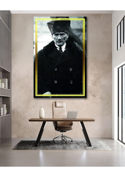 Sarı Çerçeve Görünümlü Atatürk Cam Tablo