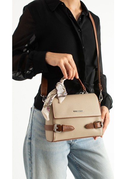 Fiyonk ve Kemer Detayli Çok Bölmeli Kaliteli Omuz ve Kol Çantası modelleri