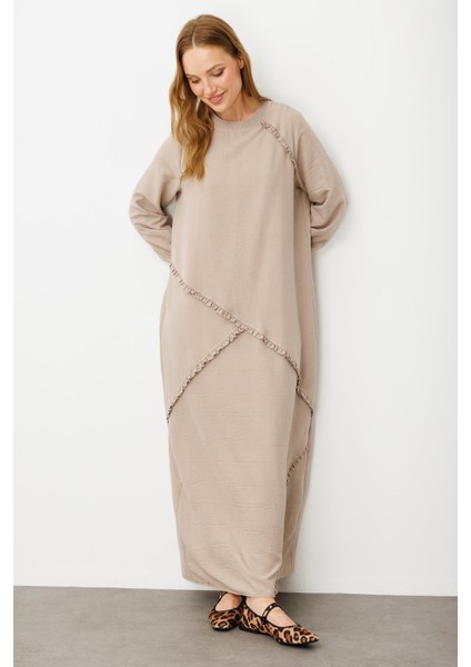 Yumuşak Dokusu ve Zarif Detaylarıyla Ipekçe Doku Ribanalı Özel Elbise-R-Taş