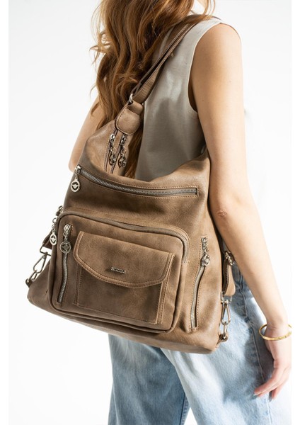 Büyük Boy Yumuşak Deri Hem Sırt Hem Omuz Çantası 540