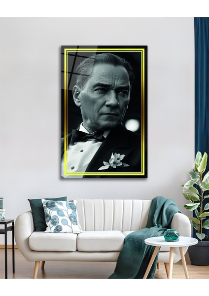 Sarı Çerçeve Görünümlü Atatürk Yan Portre Siyah Beyaz Cam Tablo modelleri
