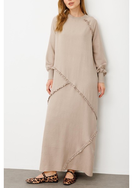 Yumuşak Dokusu ve Zarif Detaylarıyla Ipekçe Doku Ribanalı Özel Elbise-R-Taş modelleri