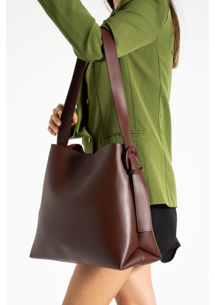 Siyah Içi Süet Yumuşak Deri Çıtçıt ve Fermuarlı Iç Bölme Büyük Boy Shopper Çanta