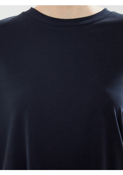 Bisiklet Yaka Modal Karışımlı Kadın Tişört modelleri