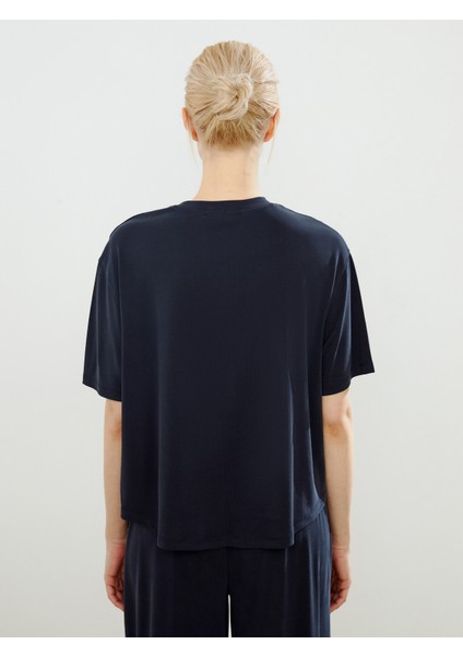 Bisiklet Yaka Modal Karışımlı Kadın Tişört fırsatları