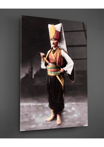 Atatürk Yeniçeri Kıyafetiyle Cam Tablo