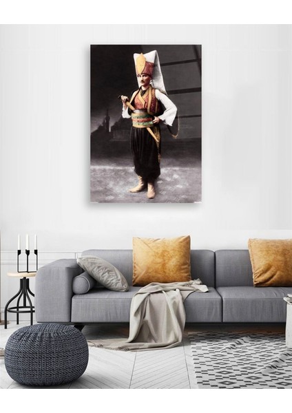Atatürk Yeniçeri Kıyafetiyle Cam Tablo fiyatları