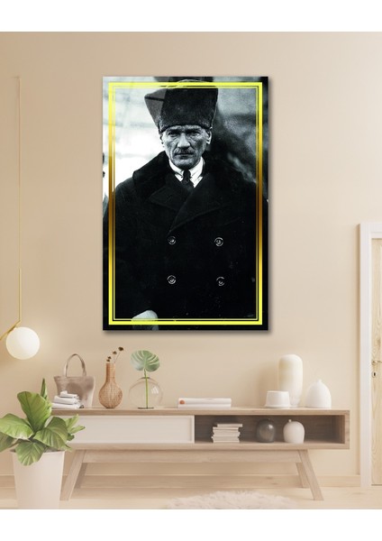Sarı Çerçeve Görünümlü Atatürk Cam Tablo fiyatları