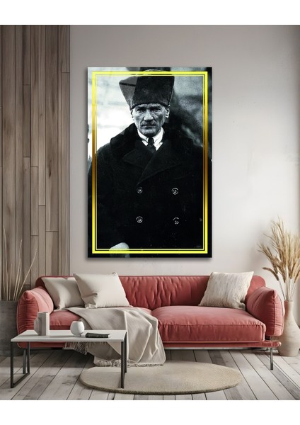Sarı Çerçeve Görünümlü Atatürk Cam Tablo fırsatları