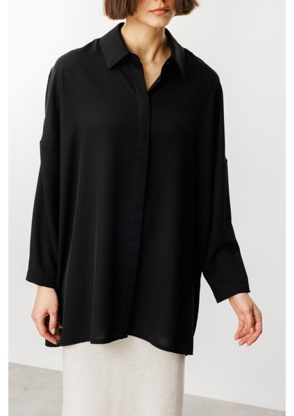 Özel Kalıp Zamansız Akıcı Kumaştan Bluz Tunik-Siyah