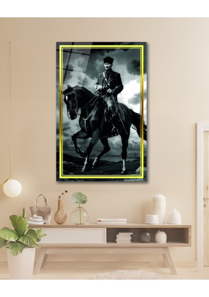 Sarı Çerçeve Görünümlü At Üstünde Atatürk Cam Tablo fiyatları