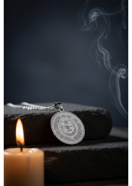 Gümüş Renk Fetih Suresi Yazılı Çelik Kolye Kararmaz Paslanmaz Zincir (Unisex) fırsatları