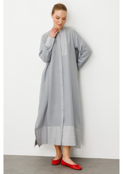 Bant / Dikiş Etek ve Kol Detaylı Ipekçe Doku Elbise Kap-Gri