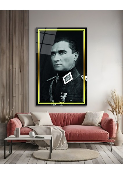 Sarıı Çerçeve Görünümlü Askerlik Yılları Atatürk Siyah Beyaz Cam Tablo fırsatları