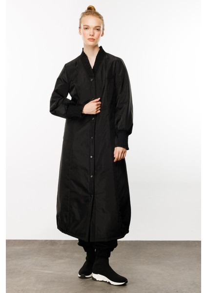 El Işi Yaka ve Kol Detaylı Iç Bedeni Dolgulu Özel Kaban Manto-Siyah modelleri