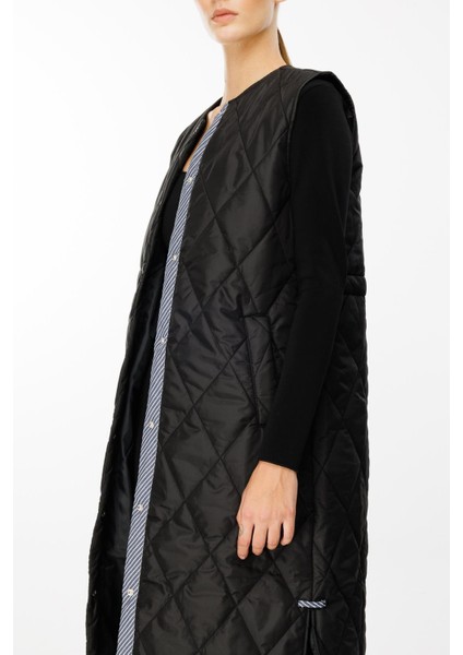 Mrn Çizgi Detaylı Zamansız Kapitone Yelek.-Siyah