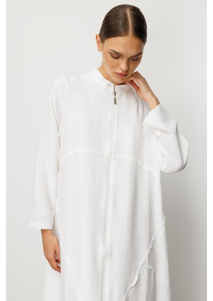 Ipekçe Kumaşı Sayesinde Hafif ve Ferah Spor Kap - Ferace-Beyaz modelleri