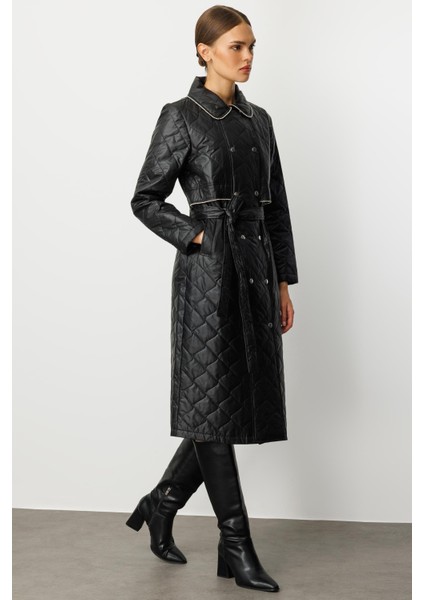 Yumuşak Hafif Kapitone Dolgulu Astarlı ve Taş Biye Garnili Mevsimlik Trench / Kap-Siyah fırsatları