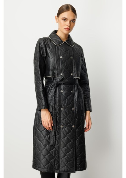 Yumuşak Hafif Kapitone Dolgulu Astarlı ve Taş Biye Garnili Mevsimlik Trench / Kap-Siyah