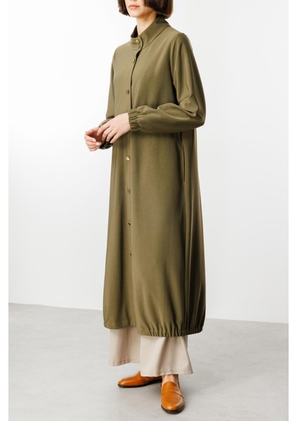 Gold Detay Dökümlü Kumaş Zamansız Spor Trench Kap-Haki