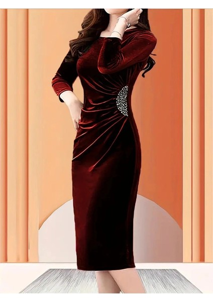 Kadın Uzun Kollu Bot Yaka Yanı Taş Detaylı Midi Kadife Elbise