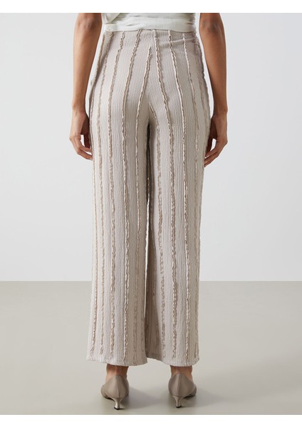 Yeni Sezon Beli Lastikli Dokulu Geniş Paça Kadın Pantolon fırsatları