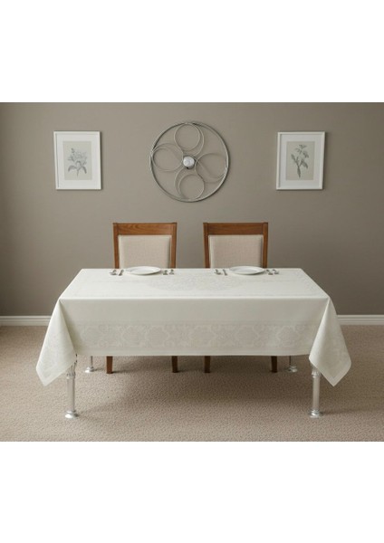 Jumbo Masa Örtüsü Leke Tutmaz