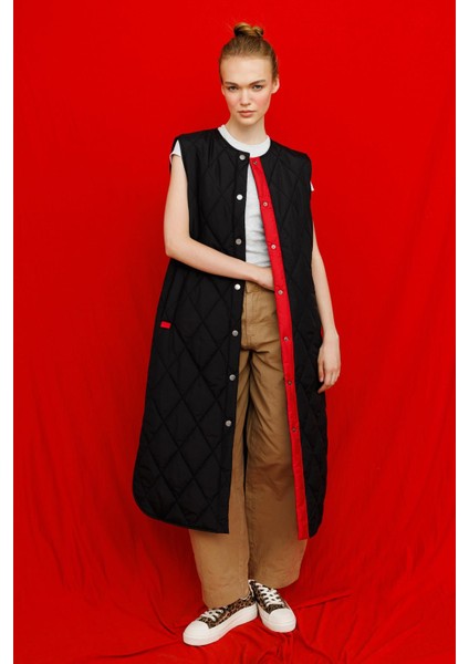 Armonia Çıt Çıt Kapamalı Renk Detayları ile Süslenmiş Zamansız Spor Yelek-Siyah