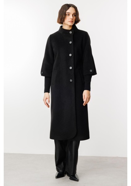 Triko Kol Detaylı Soft Kaşe Kumaş Özel Manto-Siyah