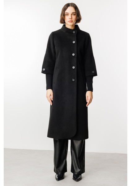 Triko Kol Detaylı Soft Kaşe Kumaş Özel Manto-Siyah modelleri