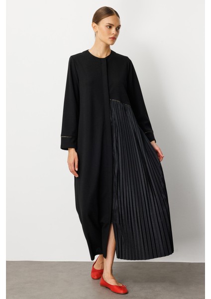 Krep Esnek Doku Polycupra Pilise Garni Detaylı Kap / Ferace-Siyah