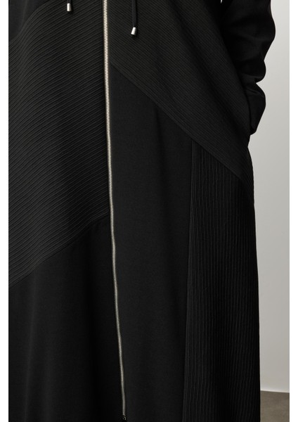 Otto Kumaş ve Düz Krep Doku Ile Pach Edilmiş Içi Komple Astarlı Zamansız Mevsimlik Trench / Kap-Siyah fırsatları