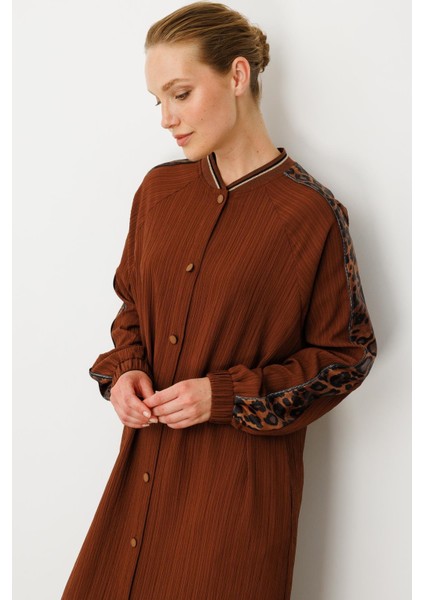 Leopar Omuz Detaylı Dokuma Kumaş Ferace Kap-Kahve modelleri