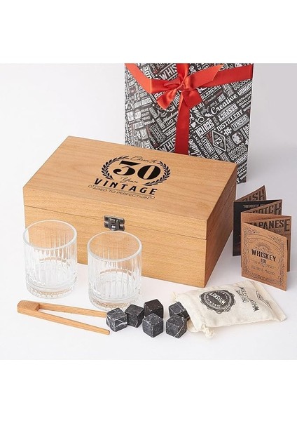 30 Yaş Tasarımlı Ahşap Kutulu 2'li Glasgow Viski Kadeh Seti + 6 Soğutucu Taş fırsatları