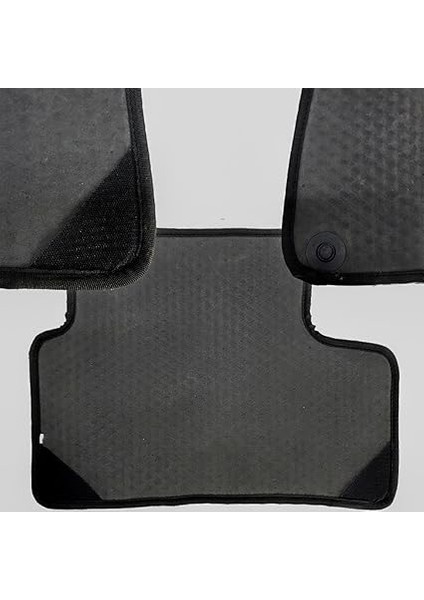 Volkswagen Golf 7 3D Havuzlu Paspas Siyah 2012-2020 modelleri