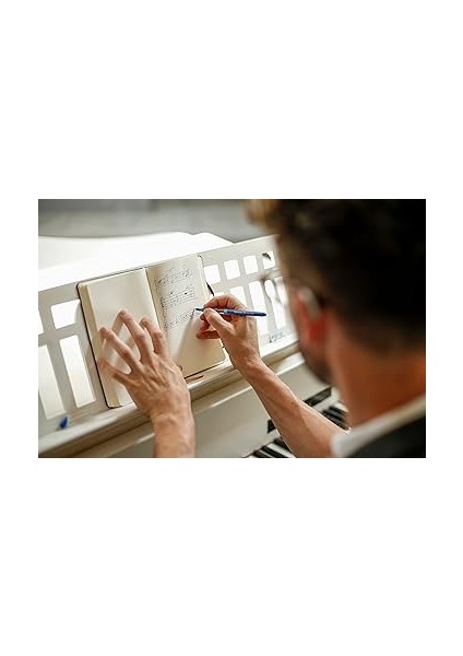 Slider Basic Tükenmez Kalem, Yumuşak Sap ve Çizgi Kalınlığına Sahip Kapaklı Model indirimleri